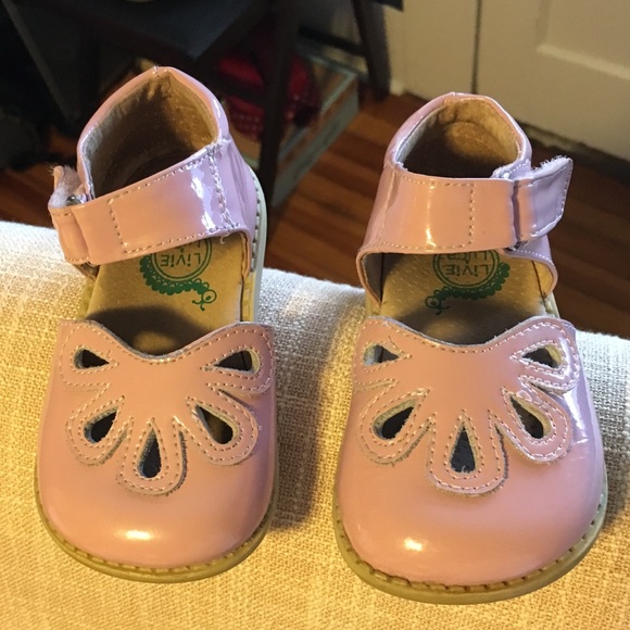 livie and luca pink petals